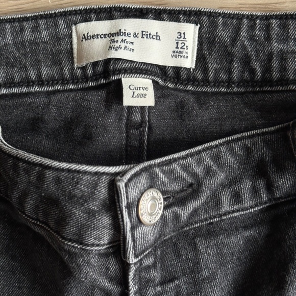 Curve Love High Rise Mom Jean - Picture 2 of 3